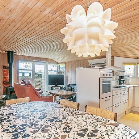 8 Person Holiday Home In Hesselager Экстерьер фото