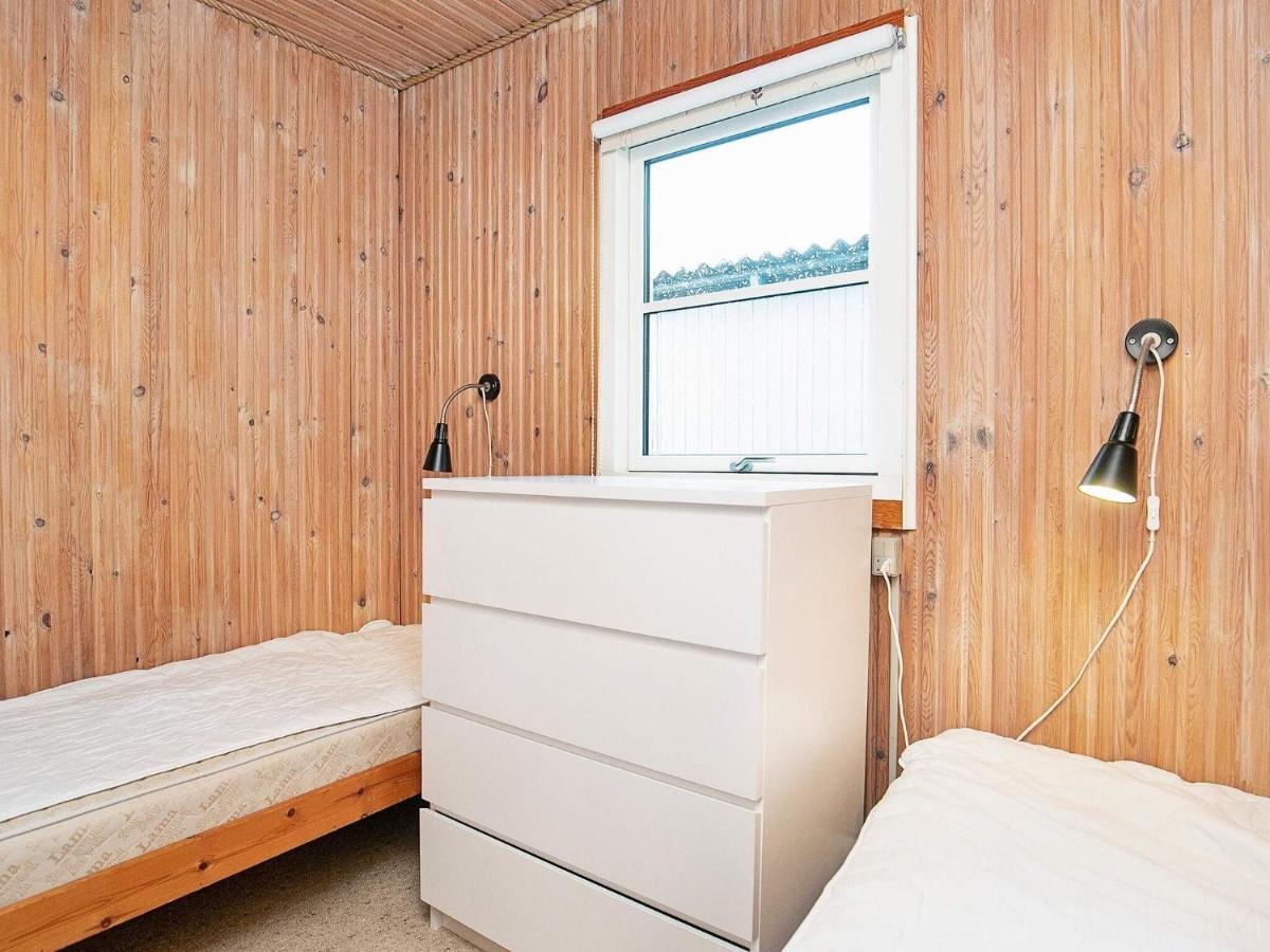 8 Person Holiday Home In Hesselager Экстерьер фото