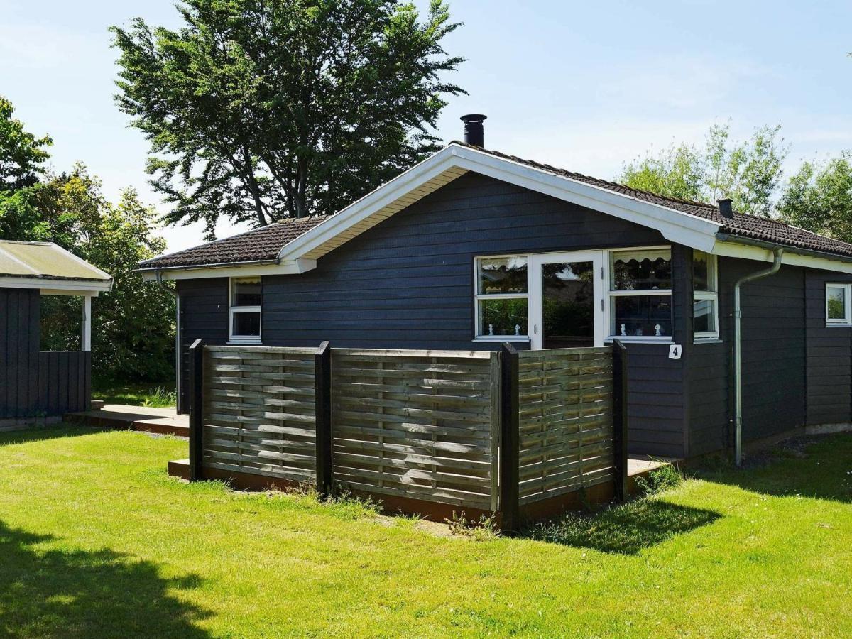 8 Person Holiday Home In Hesselager Экстерьер фото